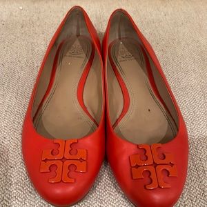 Tory Burch orange flat size 8.5